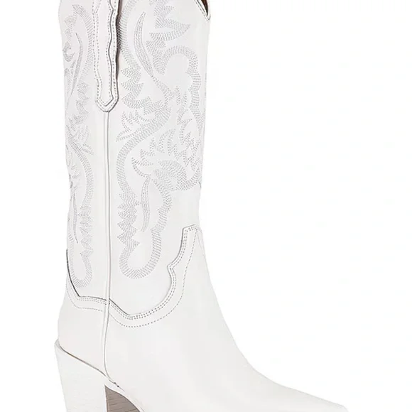 BRAND NEW Dagget Boot in White Combo
Jeffrey Campbell NWT - Picture 3 of 11